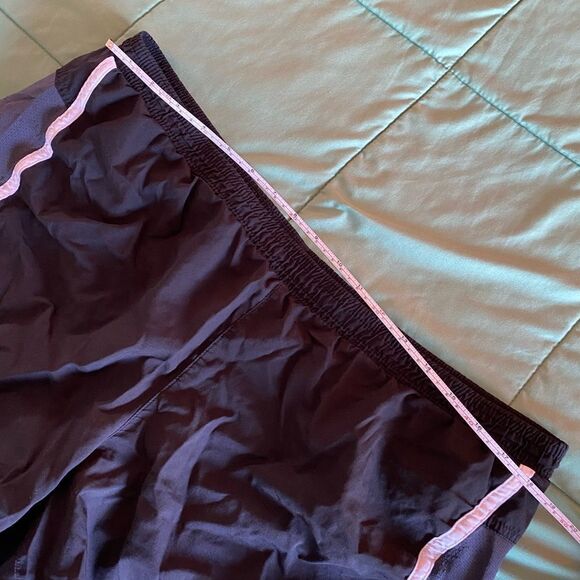 Old Navy Black Athletic Shorts Size Large - Picture 3 of 5